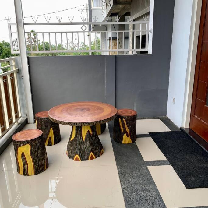 Kayz Villa Batu dengan Kolam Renang Pribadi