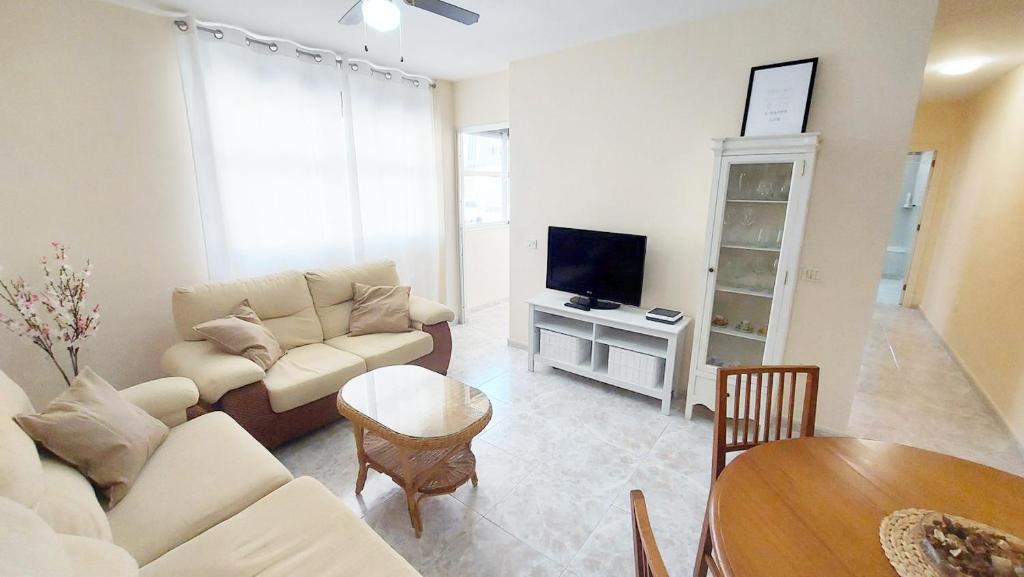 Centric 2 bedrooms Apartment near to the beach - by TENERIFEHINTS - 3