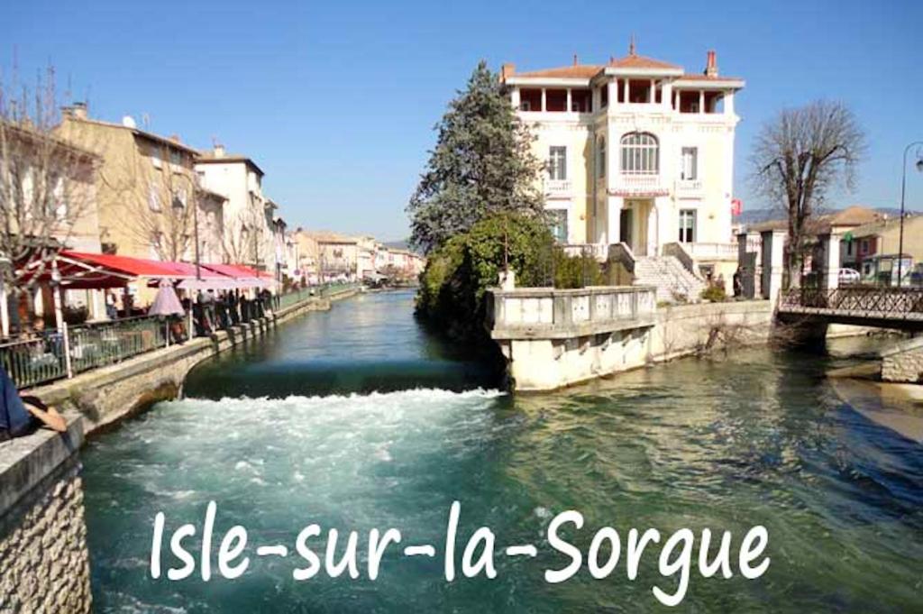 Appartement à L'Isle-sur-la-Sorgue avec vue sur la ville - 4
