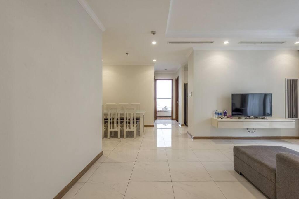 3br Apt next to Landmark81 nice view — Hotel in Ho Chi Minh City