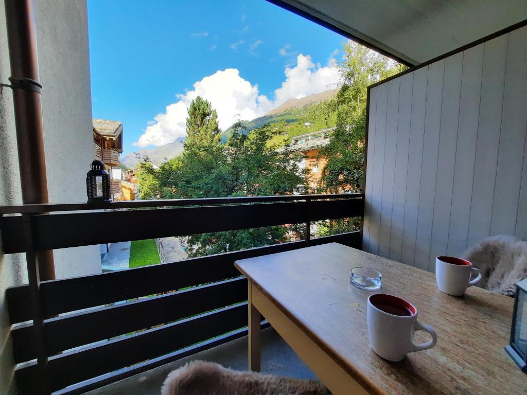 L'Imperial Zermatt 2 - Fascinating studio in the center photo