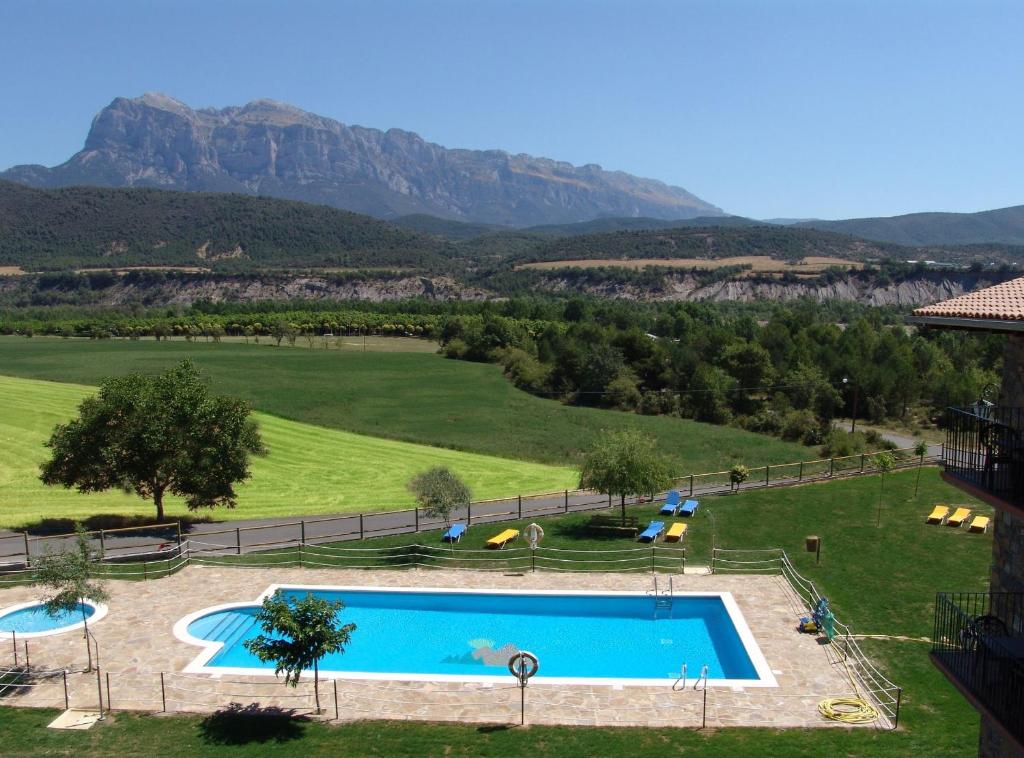 Hotel and SPA Pena Montanesa photo