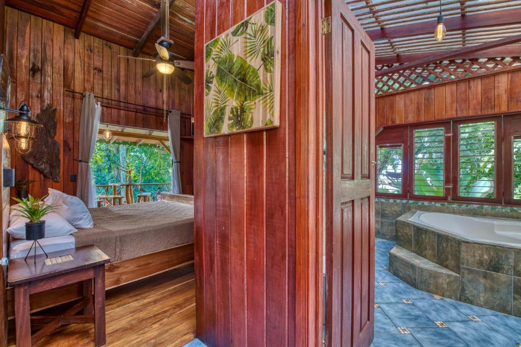 Bathroom, Hotel Banana Azul - Adults Only in Puerto Viejo de Talamanca