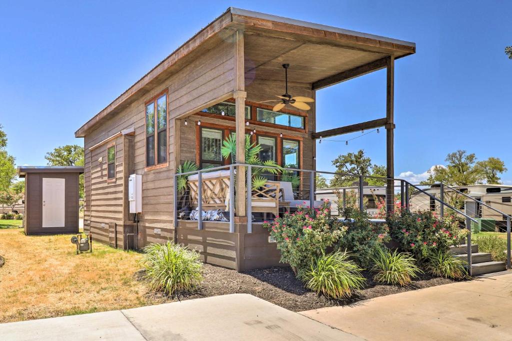 Upscale Tiny Home - Boho-Chic Austin Getaway!, Austin