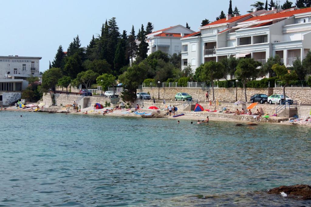 Apartments by the sea Selce, Crikvenica - 4802 photo