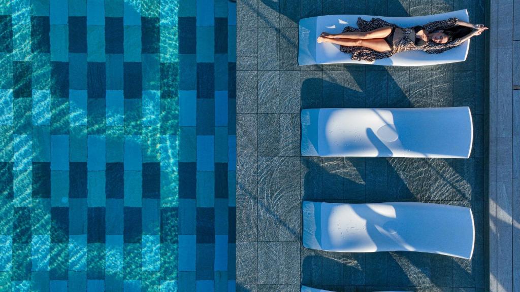 HVD Reina del Mar - Premium Spa Service & Free Parking — Swimming pool in Obzor, Burgas Region