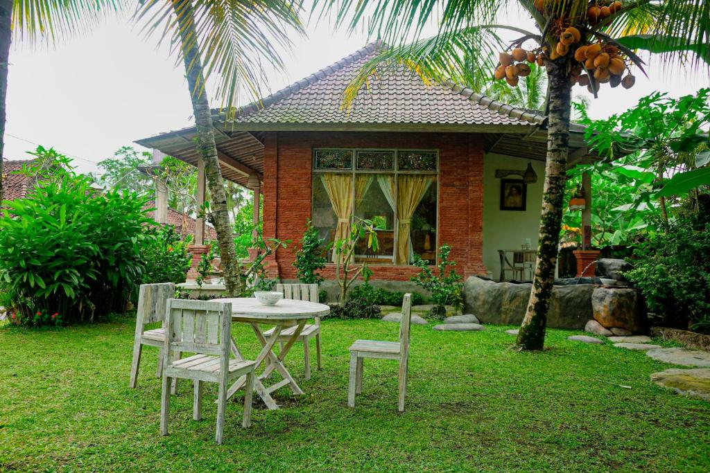 Kresna Asih House