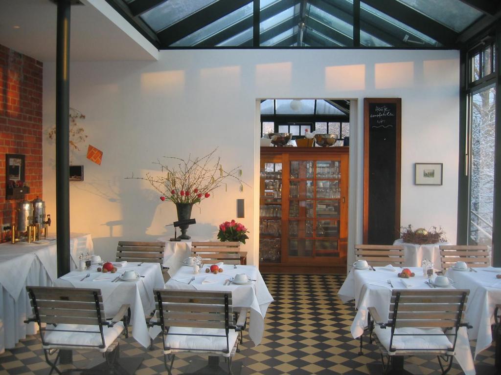 Seehotel Am Neuklostersee 전경