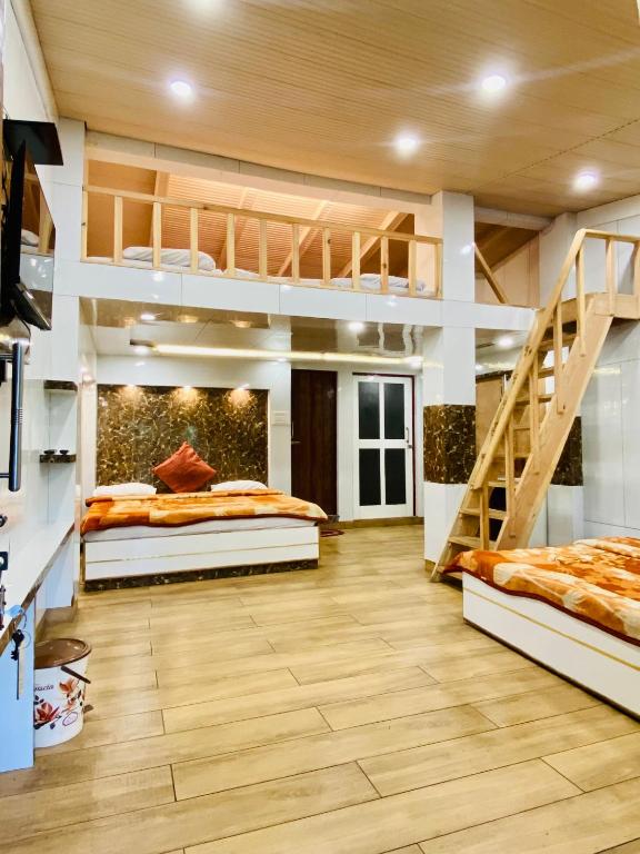 Hotel sun paradise — Hotel in Nainital