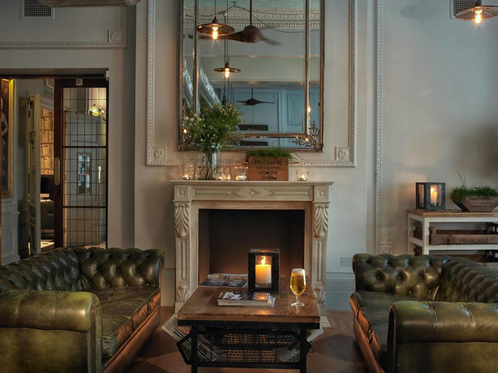 Bar/lounge
