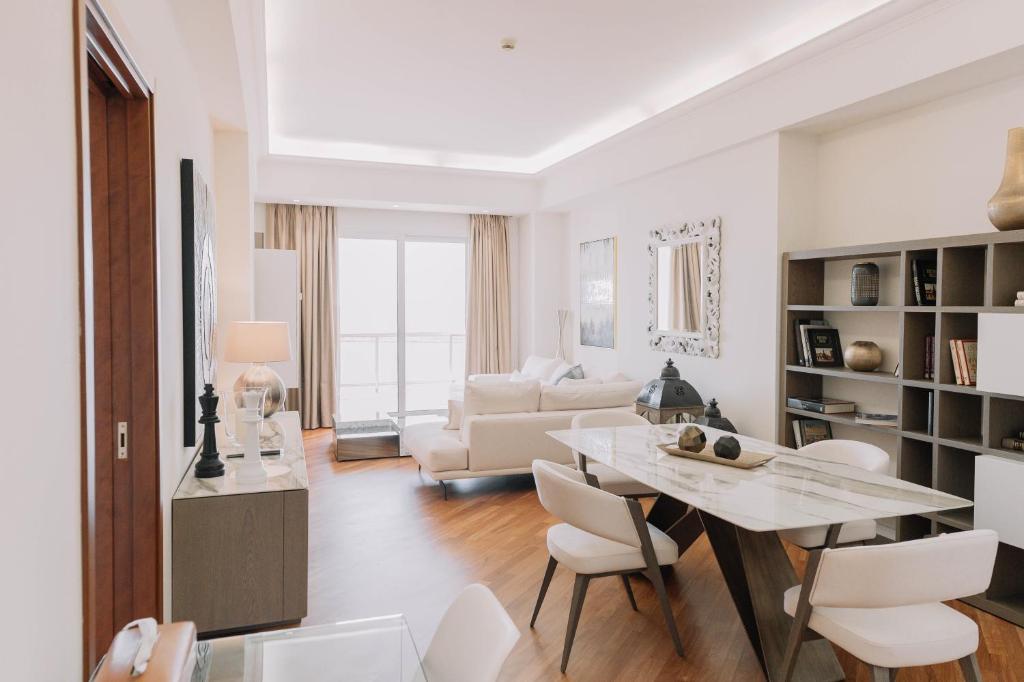 파르타스 팰리스 호텔 외관 및 시설