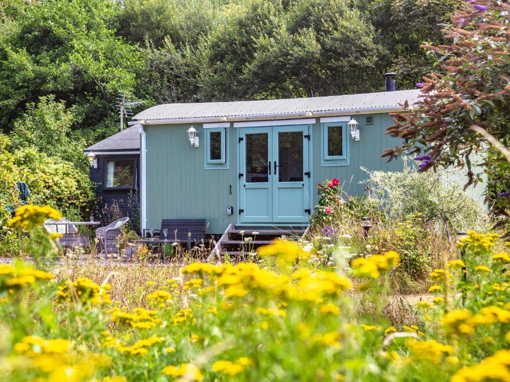 The Shepherd's Hut, Aberdyfi