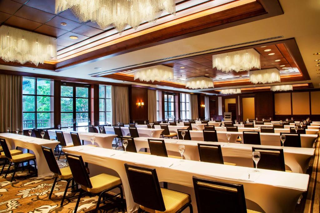Toronto The Yorkville Royal Sonesta Hotel Toronto Additional