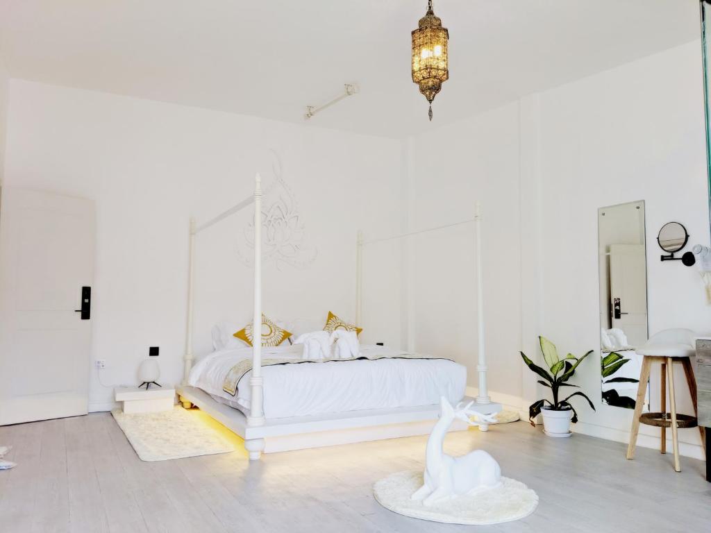 SYRI Boutique Guesthouse Restaurant & Cafe