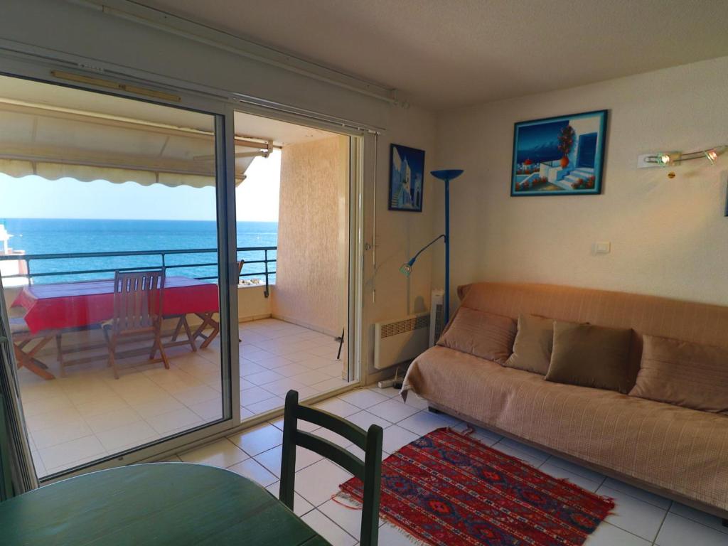2 Pièces avec Terrasse 11m² à Sète - Résidence avec Piscine et WIFI - FR-1-472A-259 - 2