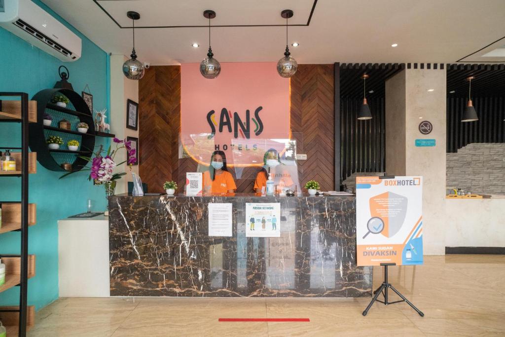 フロント・ロビー