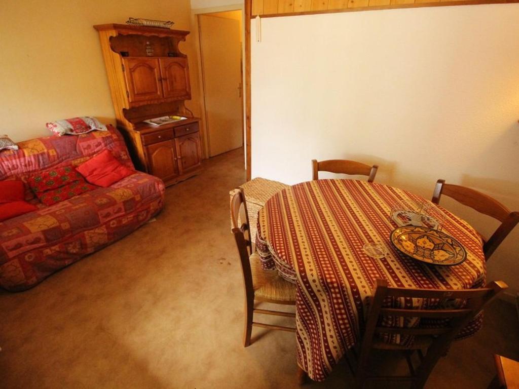 Studio sud calme avec balcon et parking - Proche thermes et centre - FR-1-313-130 - 2