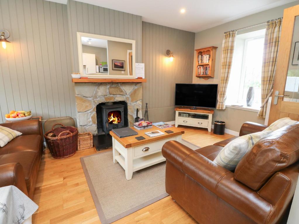 Douglas Fir, Newtonmore