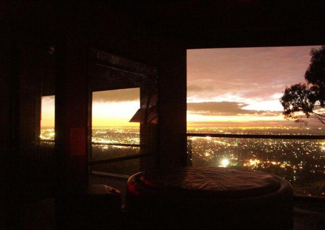 Bonza View — Hotel in Mount Dandenong Ranges