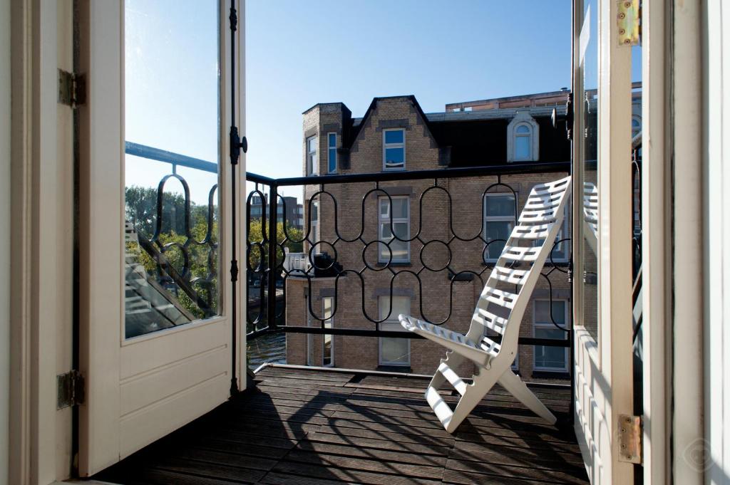 Canal Holiday Apartment photo