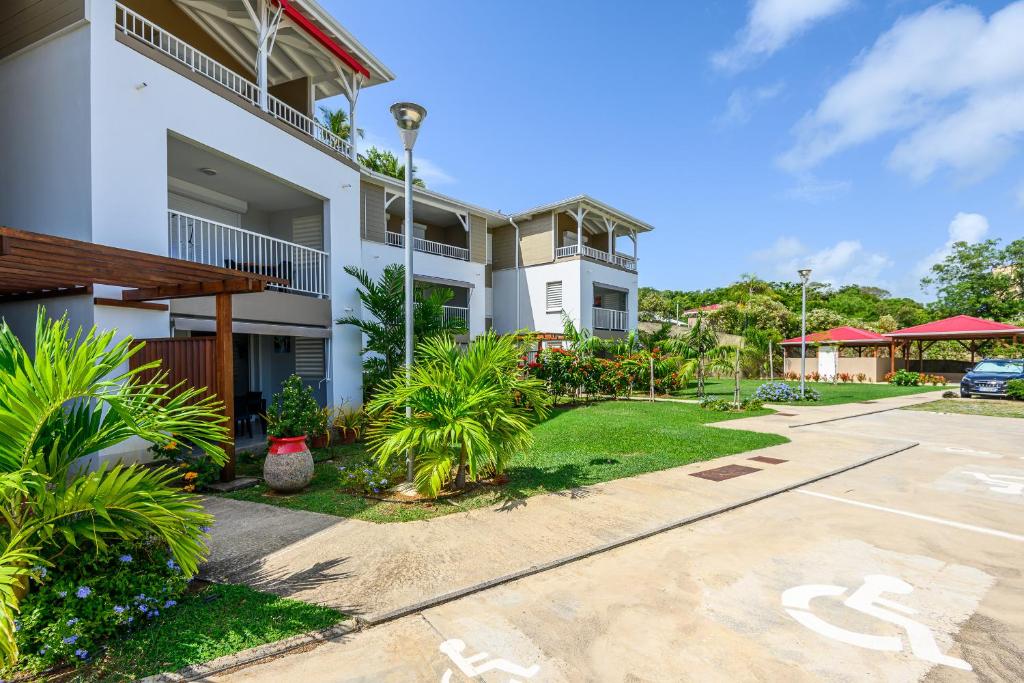 Suite face à la plage et proche des commerces - BED AND COFFEE RIVAGE, La Trinité