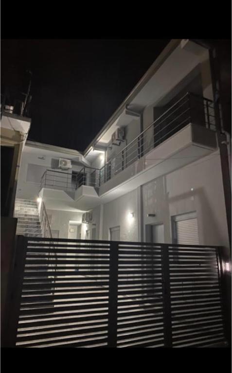 Beautiful Apartment with Balcony, Kalamata