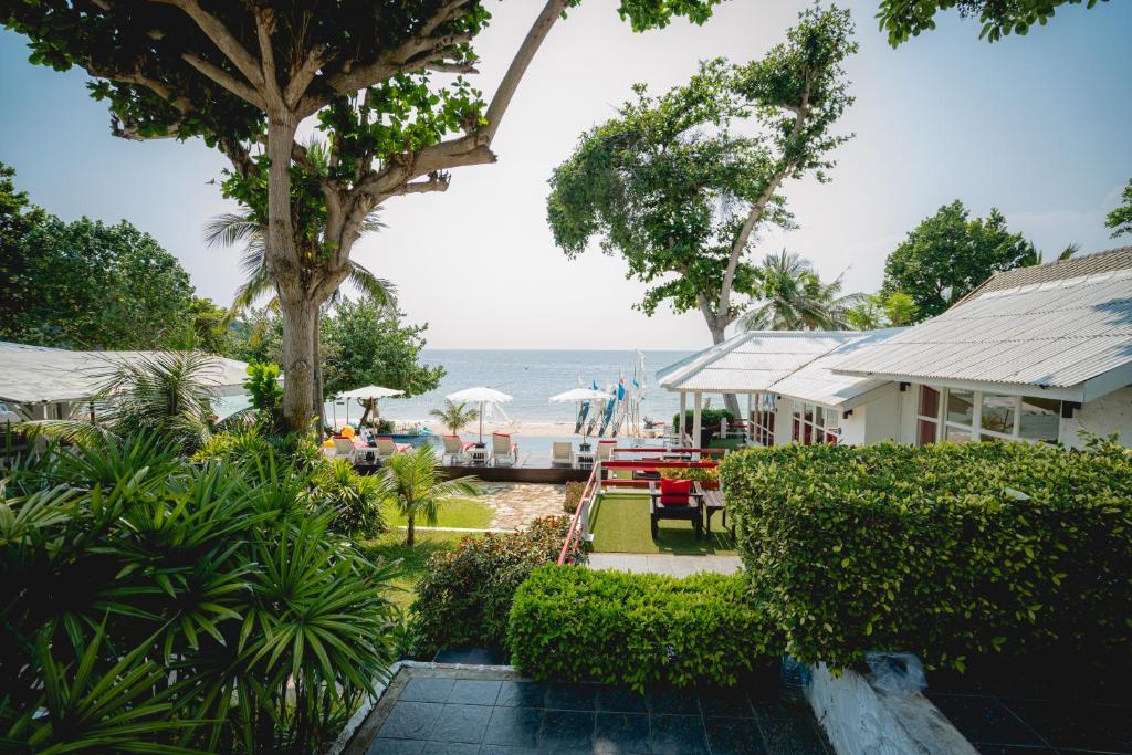 คีเรลาร์ โคโค่ รีสอร์ต (Kerala Coco Resort)