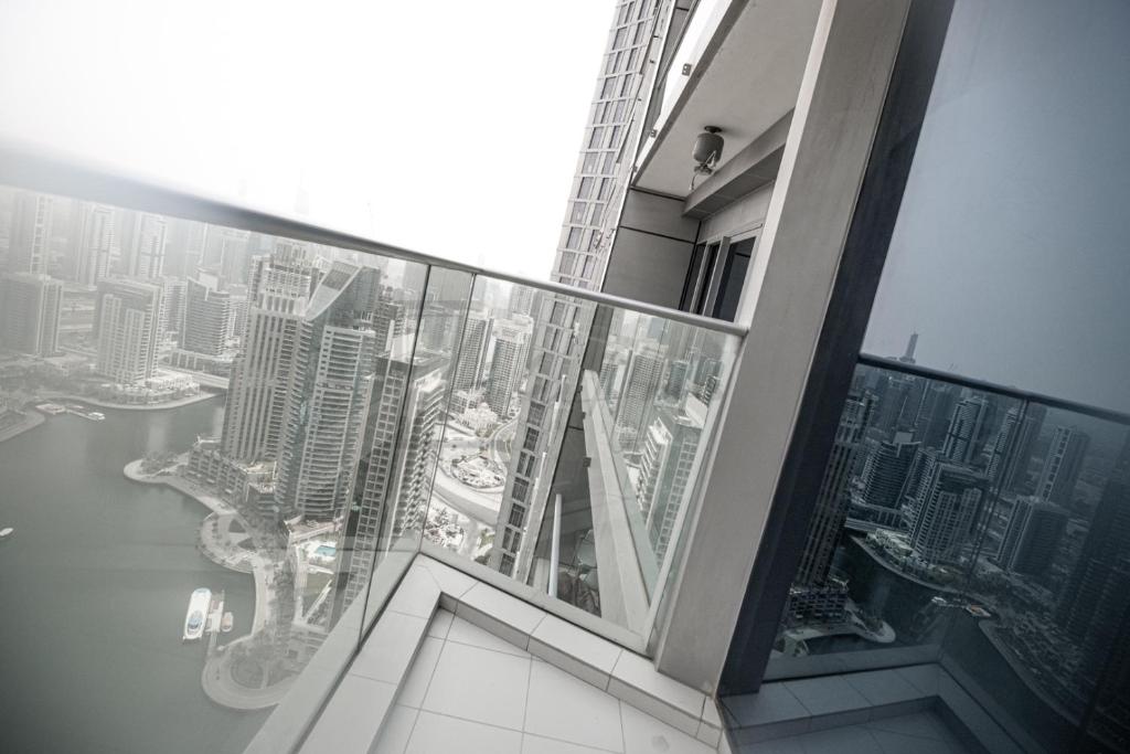 Exclusive 3BR Offering The Palm and Marina Views photo