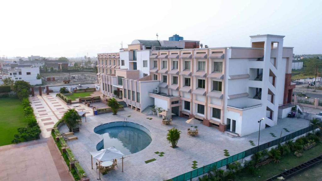 Hotel Sobti Continental photo