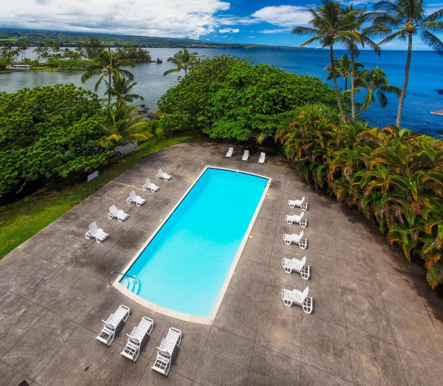 ヒロ ハワイアン ホテル トレードマーク コレクション バイ ウィンダム (Hilo Hawaiian Hotel, Trademark Collection by Wyndham) スイミングプール
