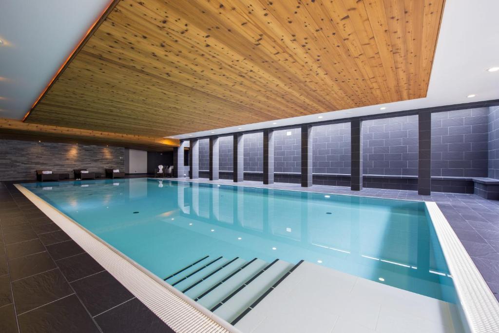 Luxurious Penthouse with Spa - Chalet Valentine B411 - 2