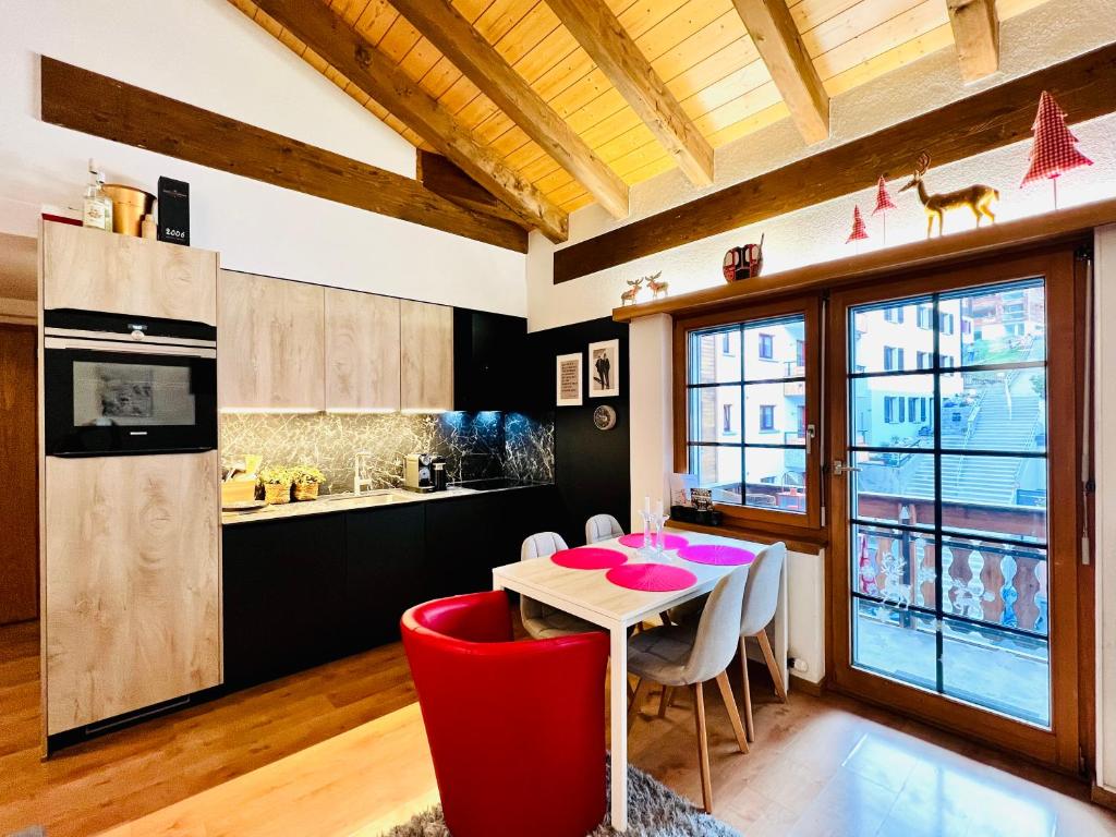 Saas-Fee renovated flat in center of the village - 4