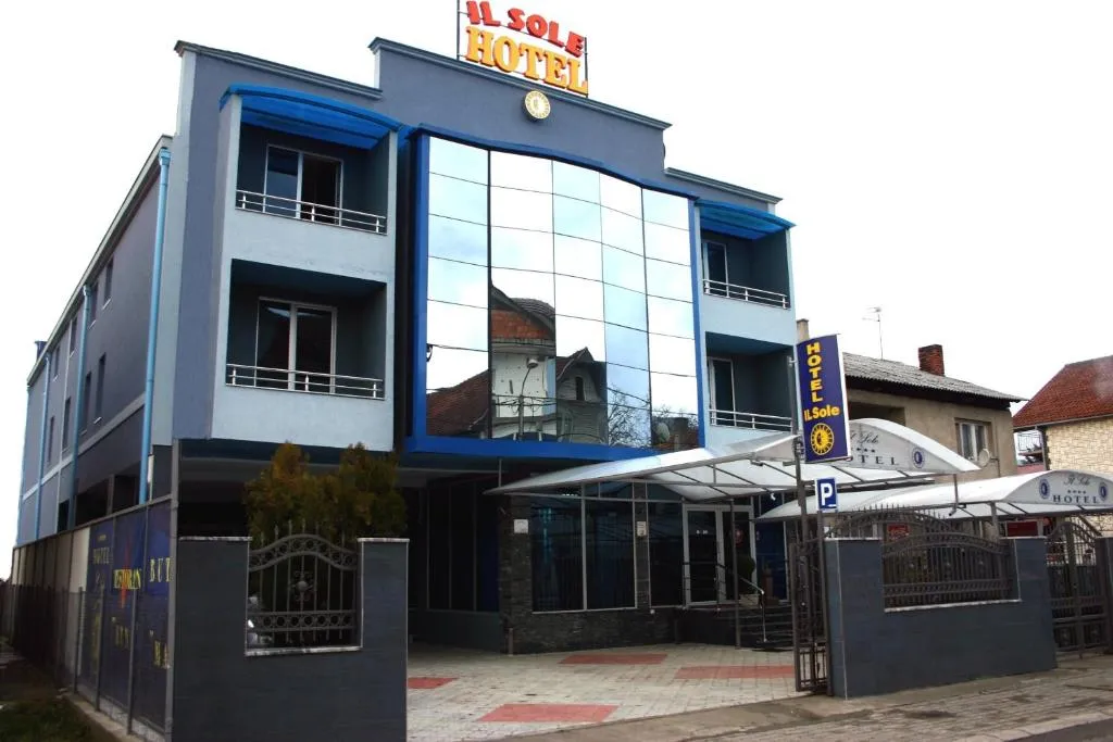 Hotel IL Sole，位于贝拉内的酒店