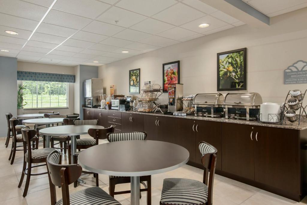 Microtel Inn & Suites By Wyndham Belle Chasse/new Orleans Photo 3