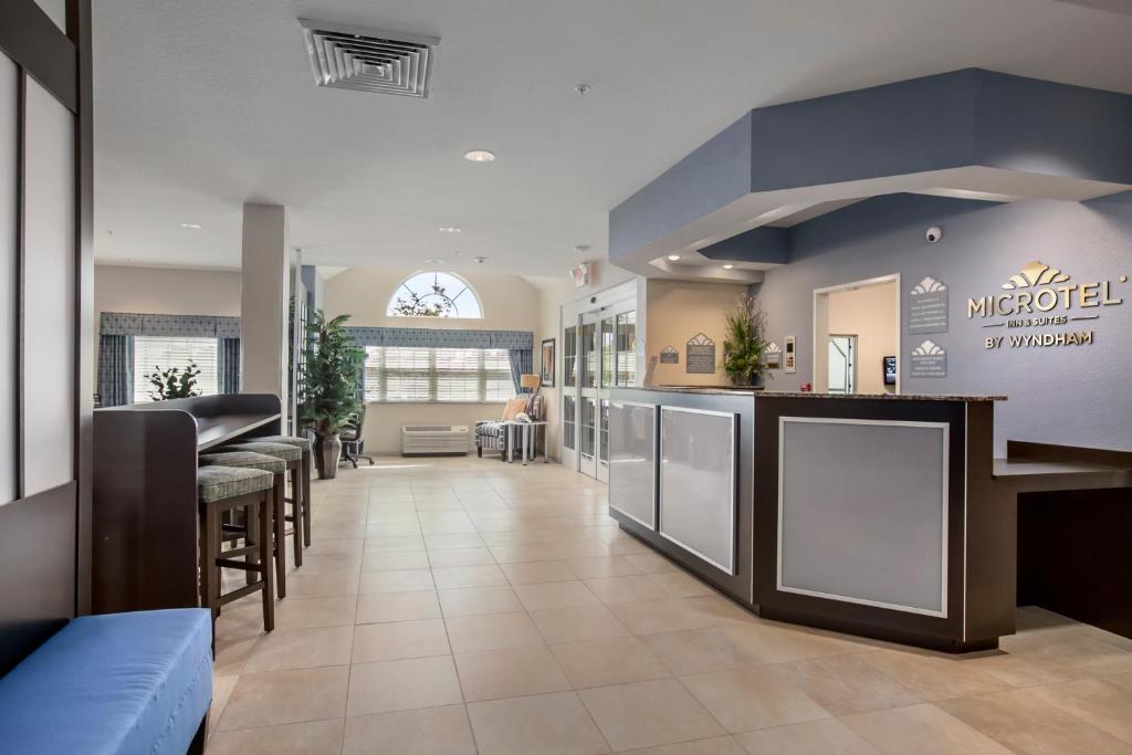 Microtel Inn & Suites By Wyndham Belle Chasse/new Orleans Photo 2