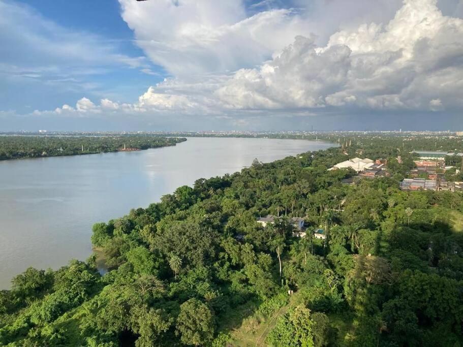 River Facing lovely 3BR condo — Hotel in Kolkata