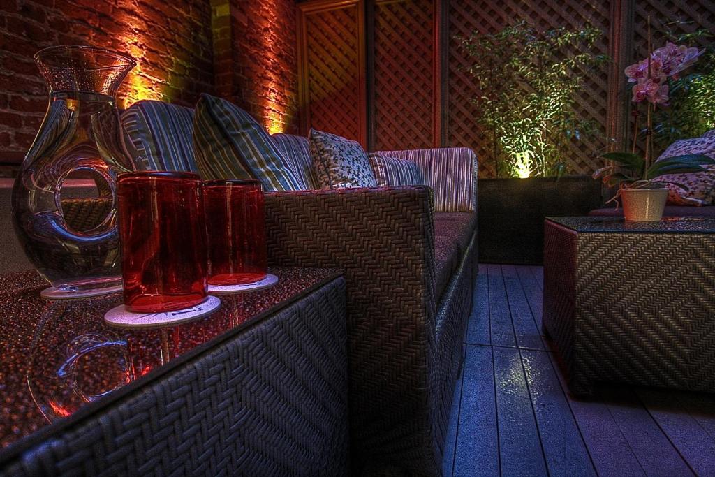 Bar/lounge