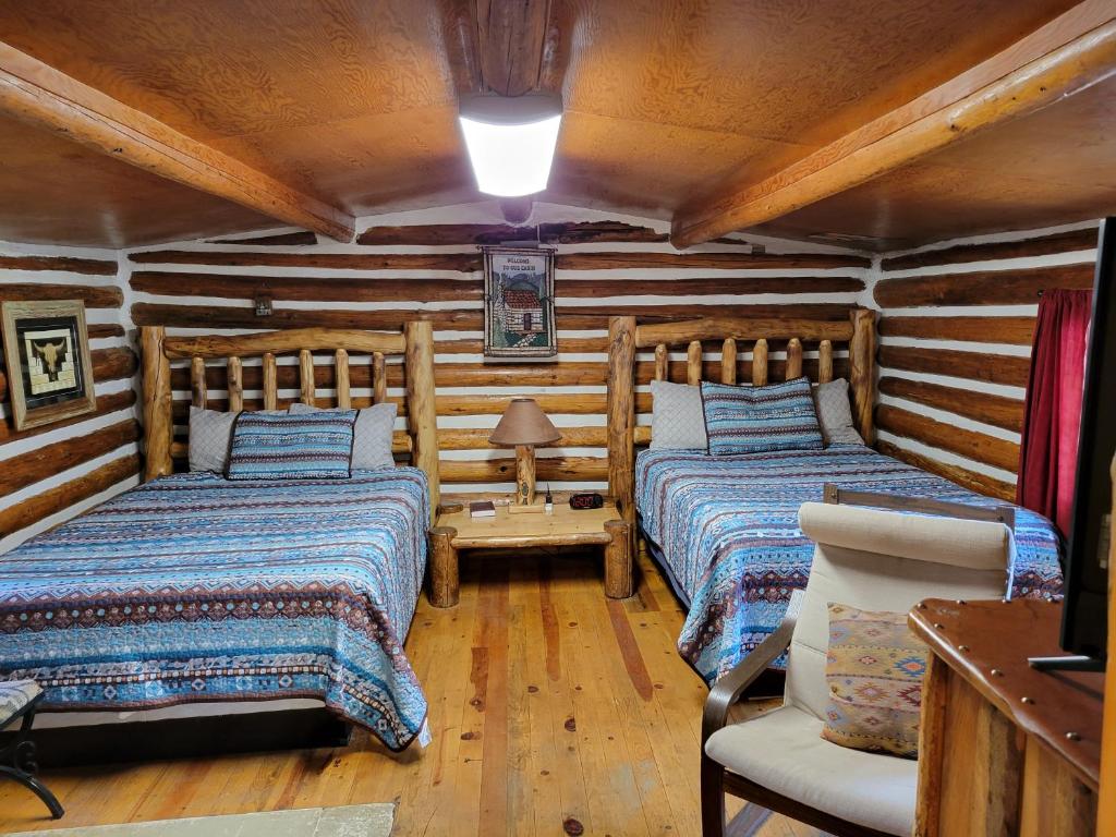 Chinook Cabins & RV Park photo