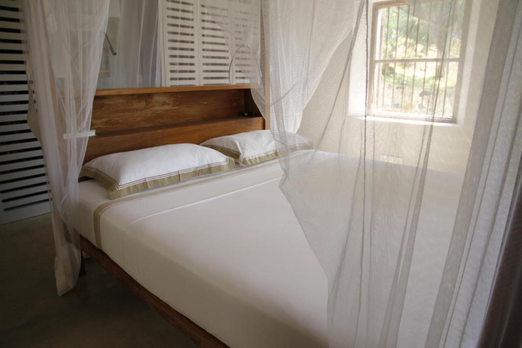 Siri Wedamadura Villa by Colonial Villas in Srilanka photo