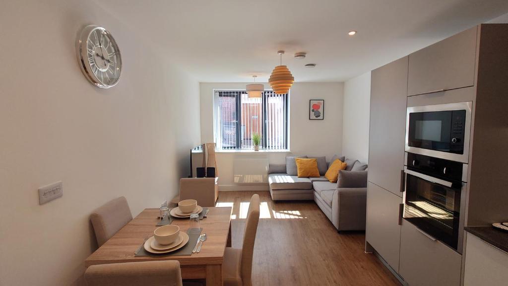 Treasured 1 Bedroom Jewellery Quarter Apartment — Hotel in Birmingham