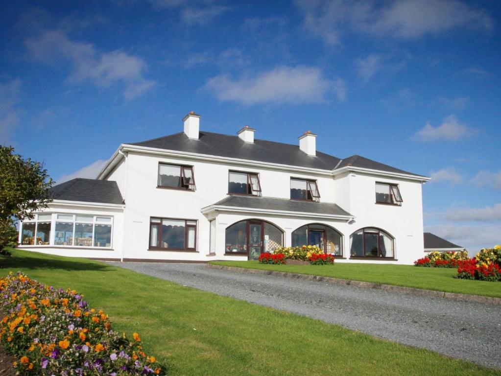 The Arches Farmhouse B&amp;B — Hotel in Lough Gowna