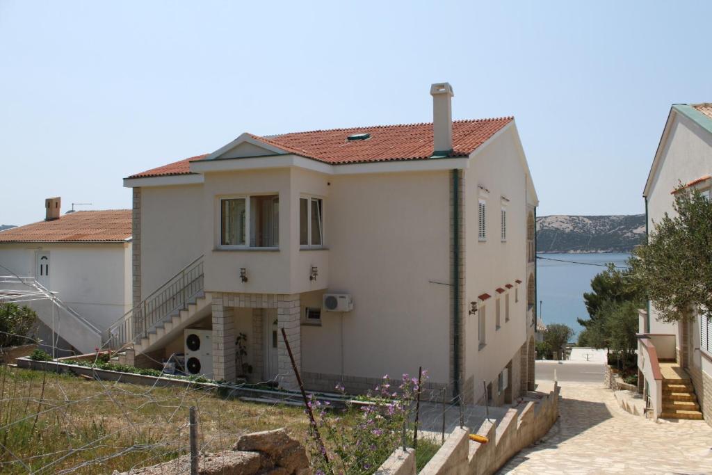 Apartment Stara Novalja 6469b 전경