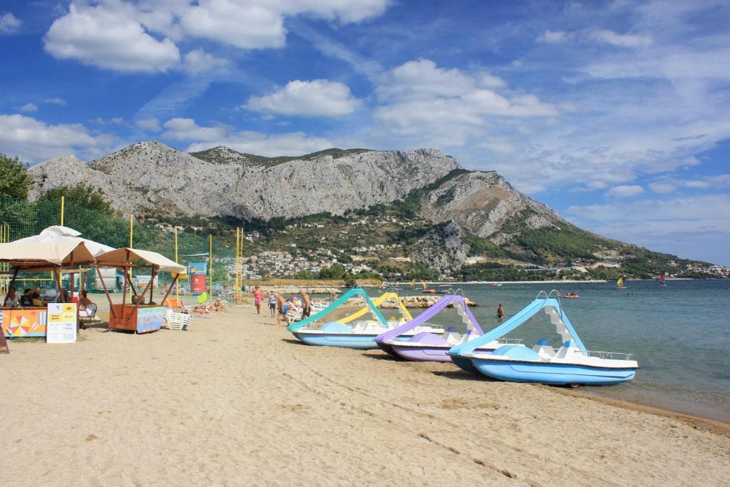 Apartments with a parking space Omis - 10362_사진2