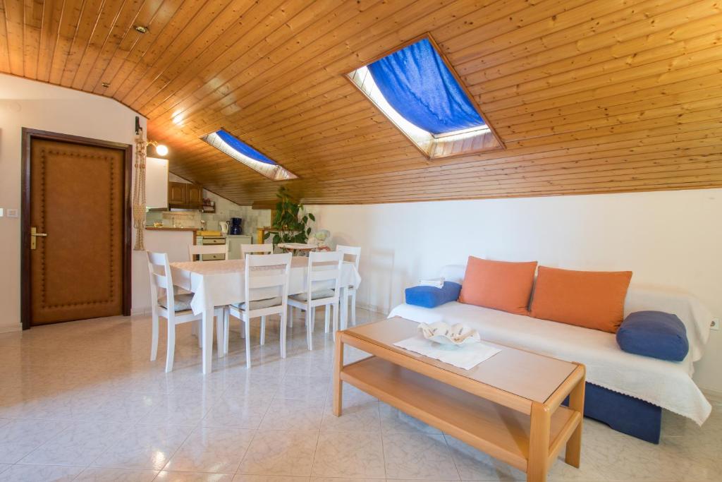 Apartments with a parking space Umag - 2529 전경