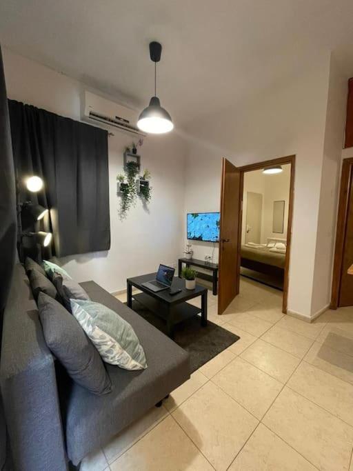 Sunny Vibes\\Relaxing Apt, Jeruzalém