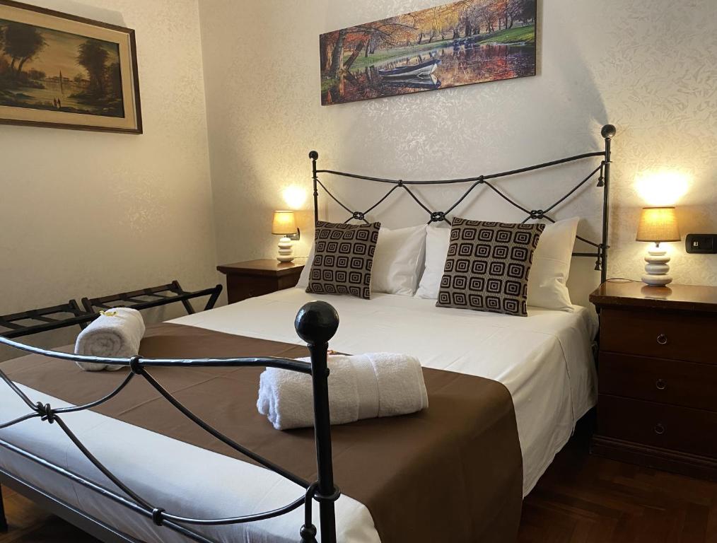 Pini di Roma-New and cozy apt in Rome city center- Metro A "Re di Roma" - 2