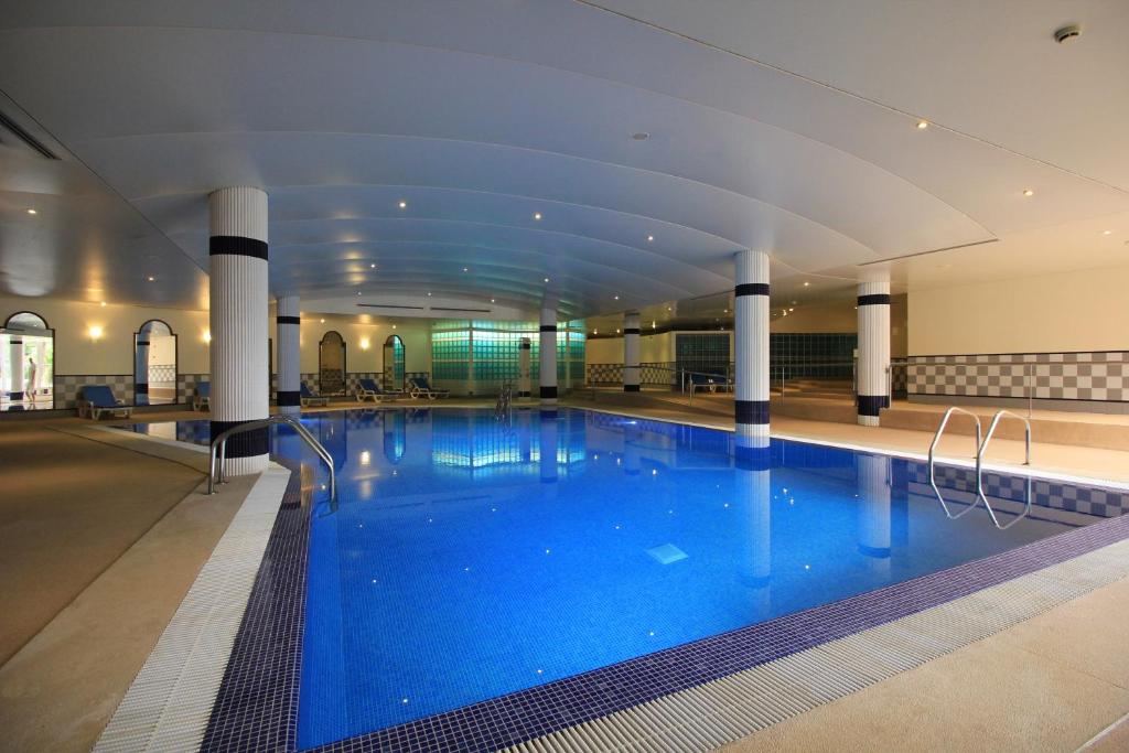 Suite Hotel Jardins Da Ajuda — Swimming pool in Funchal, Madeira
