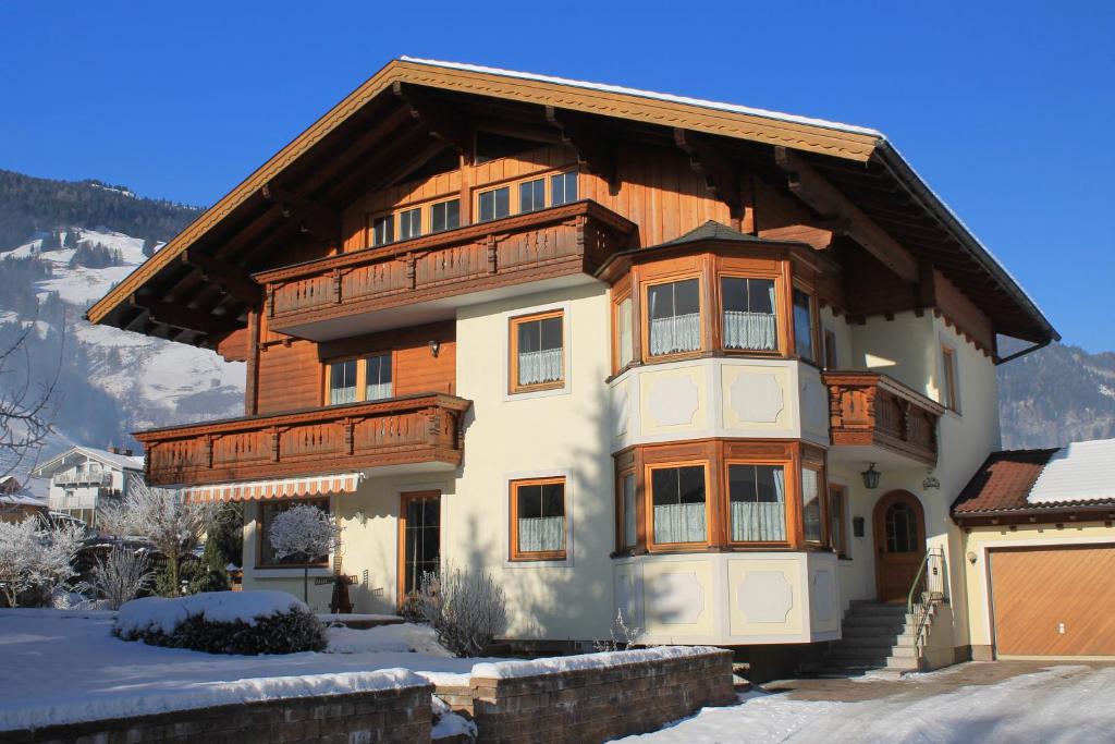 Haus Schonegger — Hotel in Dorfgastein