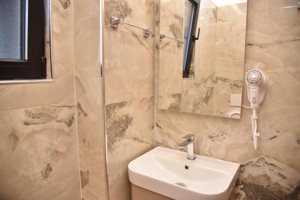 Hotel Continental photo