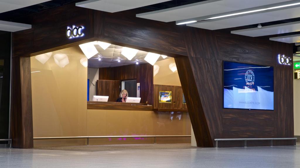 Bloc Hotel Gatwick photo